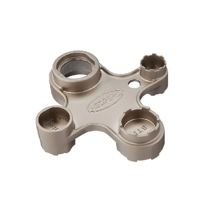 CHIAVE UNIVERSALE NICHELATA PER MONTAGGIO AERATORI