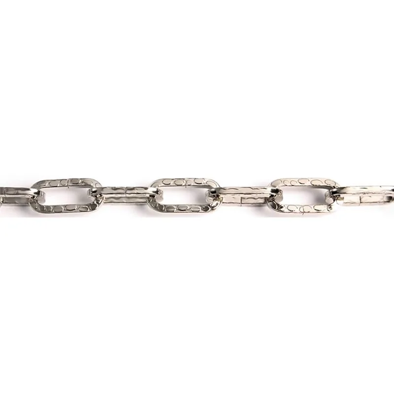 CATENA ORNAMENTALE PRETAGLIATA MARTELLATA QUADRATA