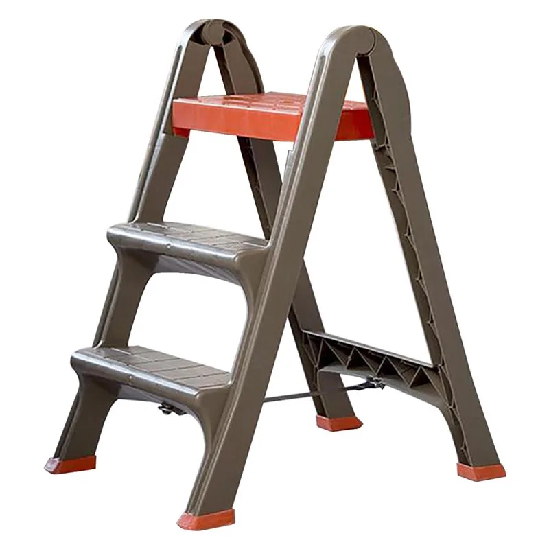 SGABELLO RICHIUDIBILE 'SKALA' IN PLASTICA